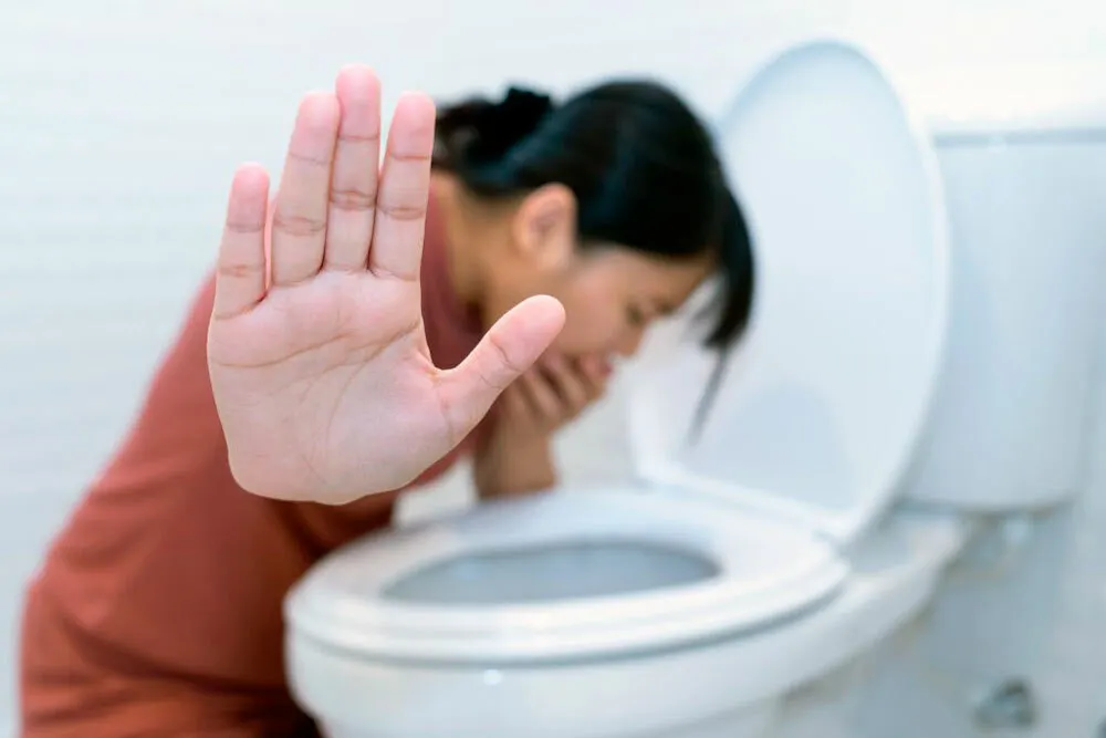 Пищевое отравление: причины, признаки и лечение