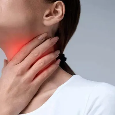 Сильная боль в горле: причины и лечение