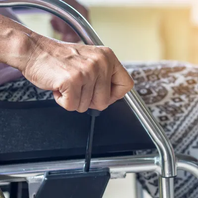 Рассеянный склероз: признаки, стадии, лечение